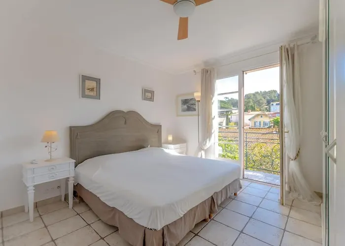 Floralies A L Views & Parking L Shellter Daire Saint-Tropez