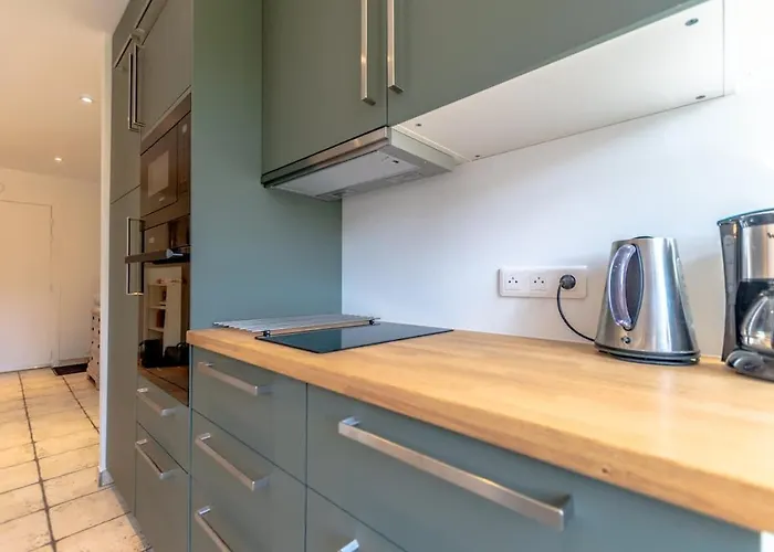 아파트 Floralies A L Views & Parking L Shellter 쎙뜨호뻬