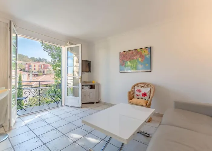 Floralies A L Views & Parking L Shellter 쎙뜨호뻬